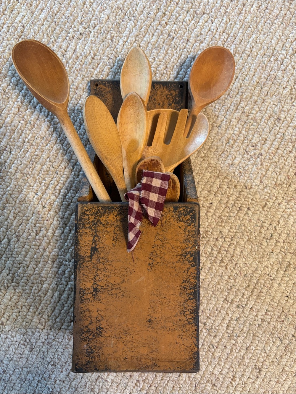 Rustic - Primitive  Wooden Kitchen Utensil Set - Brown